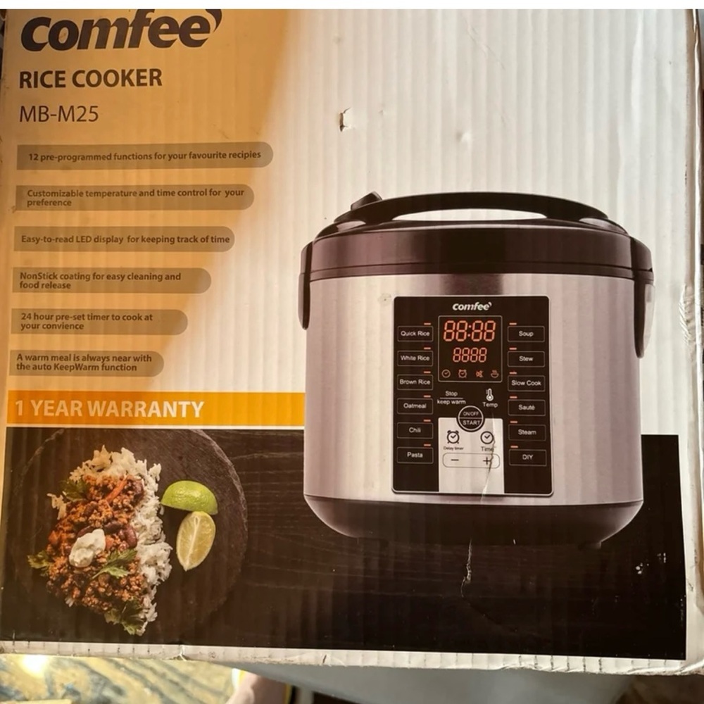 Black and Silver Rice Cooker